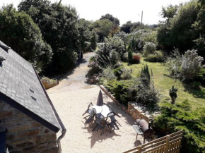 Charmante petite maison à la campagne-proche bourg